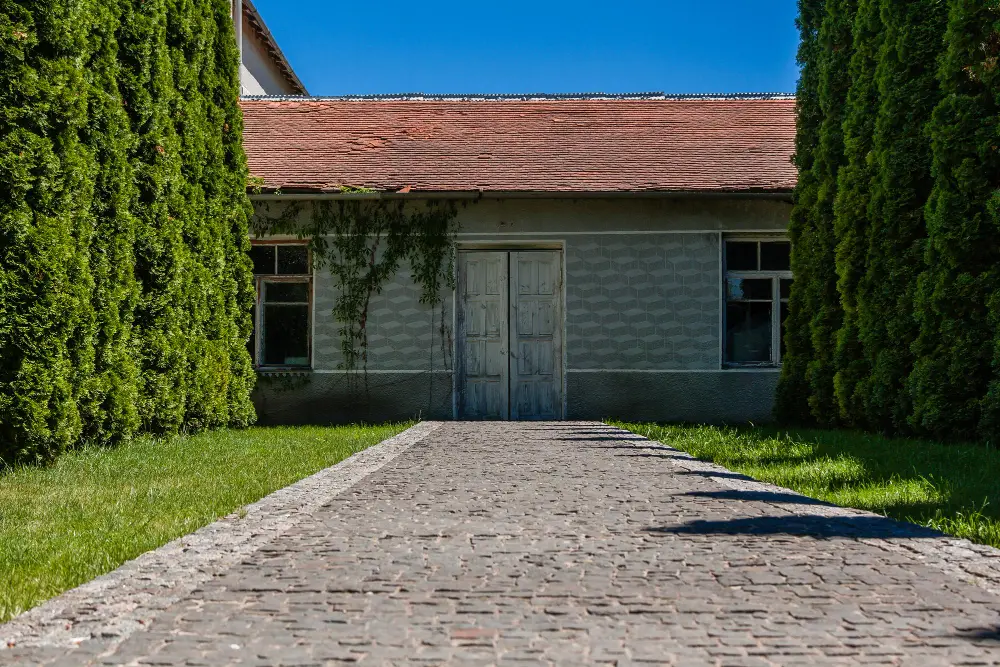 The Downsides of a Recycled Cement Driveway